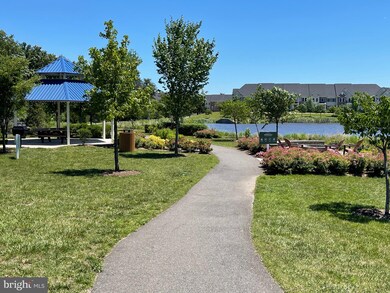 42593 Voormeade Terrace, Chantilly, VA 20152 - photo 4