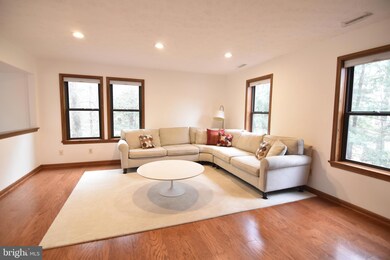 23307 Laurel Hill Dr, California, MD 20619 - photo 4