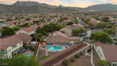 10381 Pilot Mountain Ct, Las Vegas, NV 89129 - photo 6