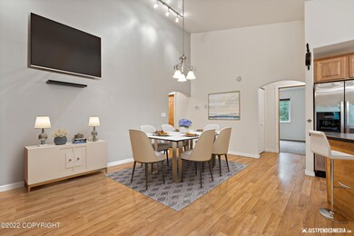 Staged dining