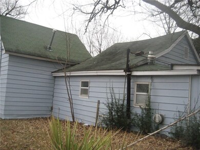 202 S Mock St, Prairie Grove, AR 72753 - photo 3