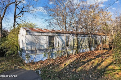 1637 Sheets Hollow Rd, Greenback, TN 37742 - photo 5