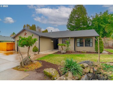 210 W 5th St, Newberg, OR 97132 - photo 4