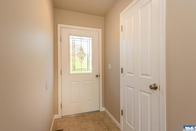 947 E Cedar St, Sequim, WA 98382 - photo 3