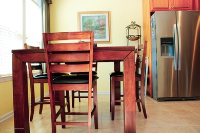 Dining 63 aspen way