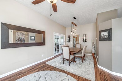 1654 Preston Woods Ct, Columbus, OH 43235 - photo 4