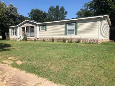 304 S Maple St, Guthrie, OK 73044 - photo 3