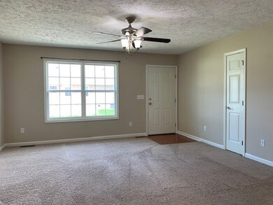 135 Hunt St, Manchester, TN 37355 - photo 3