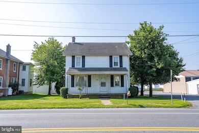 936 W Main St, New Holland, PA 17557 - photo 3