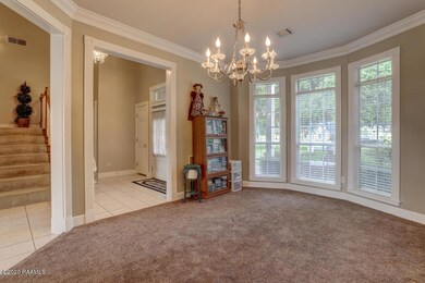 4 Formal Dining