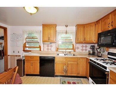 41 Parkwood Dr, Pepperell, MA 01463 - photo 6