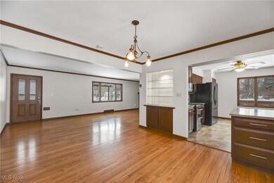 26649 Cook Rd, Olmsted Falls, OH 44138 - photo 3