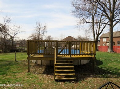 8602 Smyrna Pkwy, Louisville, KY 40228 - photo 7