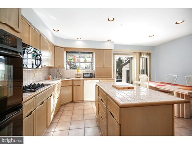 2 Cropwell Ct, Cherry Hill, NJ 08003 - photo 6