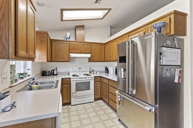 13-web-or-mls-2921-galaxy-way