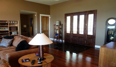 2626 NW Pilot View Ct, Bend, OR 97701 - photo 3