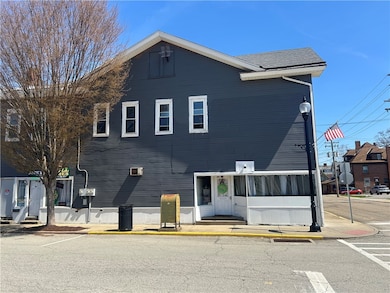 403 E 2nd Ave, Tarentum, PA 15084 - photo 2