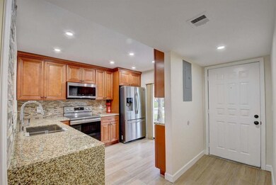 400 Club Cir unit 1010, Boca Raton, FL 33487 - photo 4