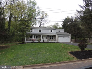 110 Laurel Ln, Pottstown, PA 19465 - photo 2
