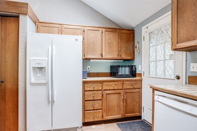 17617 Pond View Ct SE, Yelm, WA 98597 - photo 5