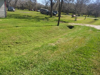 539 Tanner, Brazoria, TX 77422 - photo 5