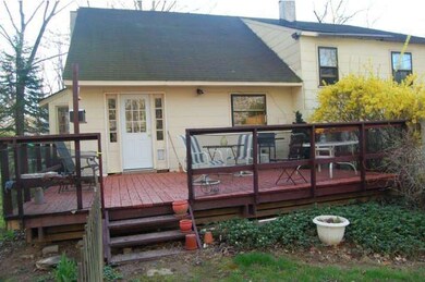 138 Brittany Dr, Chalfont, PA 18914 - photo 2