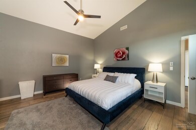 4577 SW Zenith Ave, Redmond, OR 97756 - photo 7