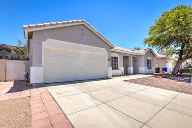 1051 N Amber St, Chandler, AZ 85225 - photo 2