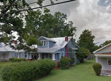 514 Contentnea Ave, New Bern, NC 28560 - photo 2