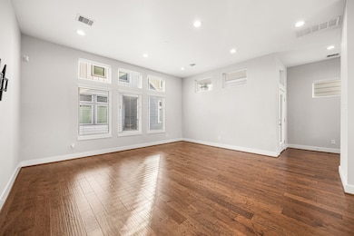 622 Janisch Rd unit I, Houston, TX 77018 - photo 7