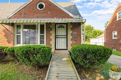 2272 Westmonte Rd, Toledo, OH 43607 - photo 5