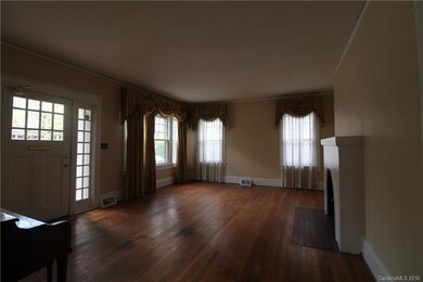 249 N Race St, Statesville, NC 28677 - photo 6