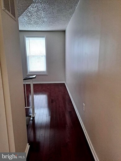 1518 W Lexington St, Baltimore, MD 21223 - photo 4