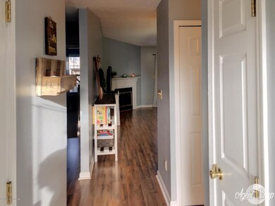 208 Beechtree Ln, Mount Washington, KY 40047 - photo 3