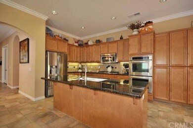 Center island kitchen & beautiful cabinetry