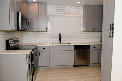 6519 S Kenneth Place unit A, Tempe, AZ 85283 - photo 2