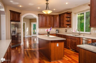 Quartz Countertops  & tons of work space