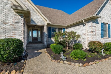 8561 Strawberry Meadows Ln, Floyds Knobs, IN 47119 - photo 3