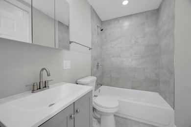 6807 S Paulina St unit Garden, Chicago, IL 60636 - photo 4