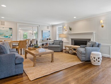 160 Laurel Rd, Chestnut Hill, MA 02467 - photo 6