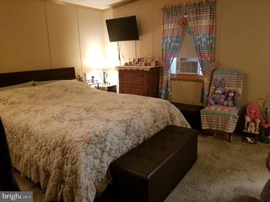 211 Isabella Ave, New Bloomfield, PA 17068 - photo 6