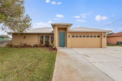 825 Sea Urchin Cir, Fort Myers, FL 33913 - photo 3