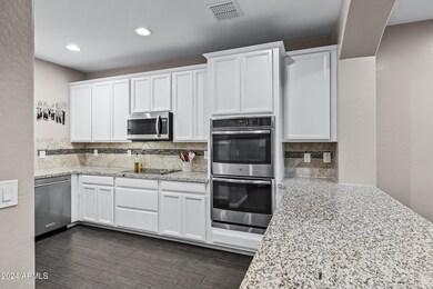 4253 E Toledo St-8