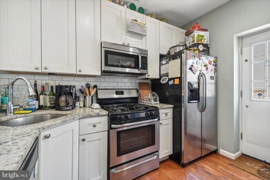 4327 Main St unit 2, Philadelphia, PA 19127 - photo 4