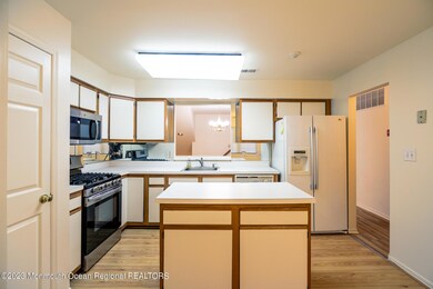 70H Winthrop Rd, Monroe Township, NJ 08831 - photo 5