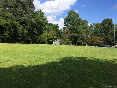 Lots is located in a quiet and peaceful neighborho