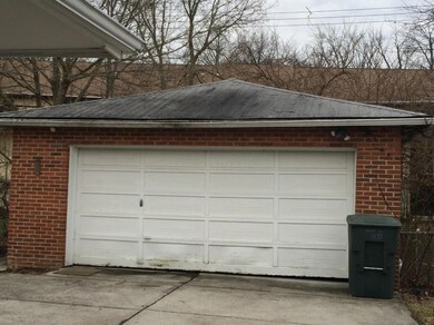 2 Car Garage