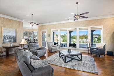 2011 Tree Top Ct, Granbury, TX 76049 - photo 7