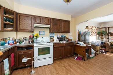27th_St_N_46_BattleCreek_49015-6
