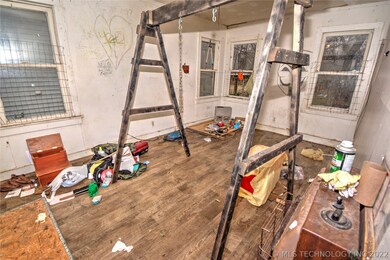 2321 Garland St, Muskogee, OK 74401 - photo 4